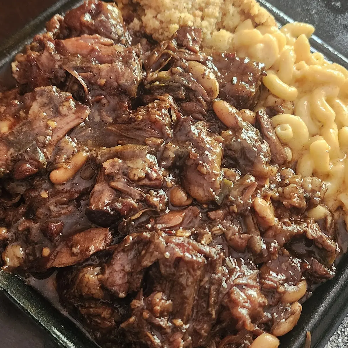 Ox Tails Double Dressing Mac and Cheese
