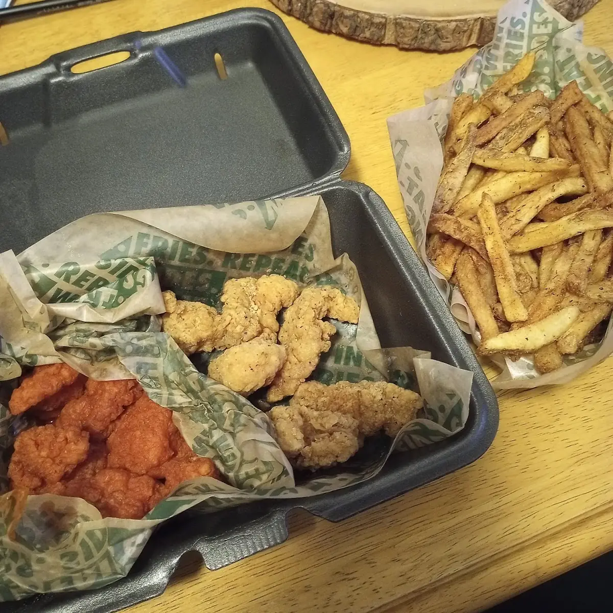 Lemon Pepper Boneless