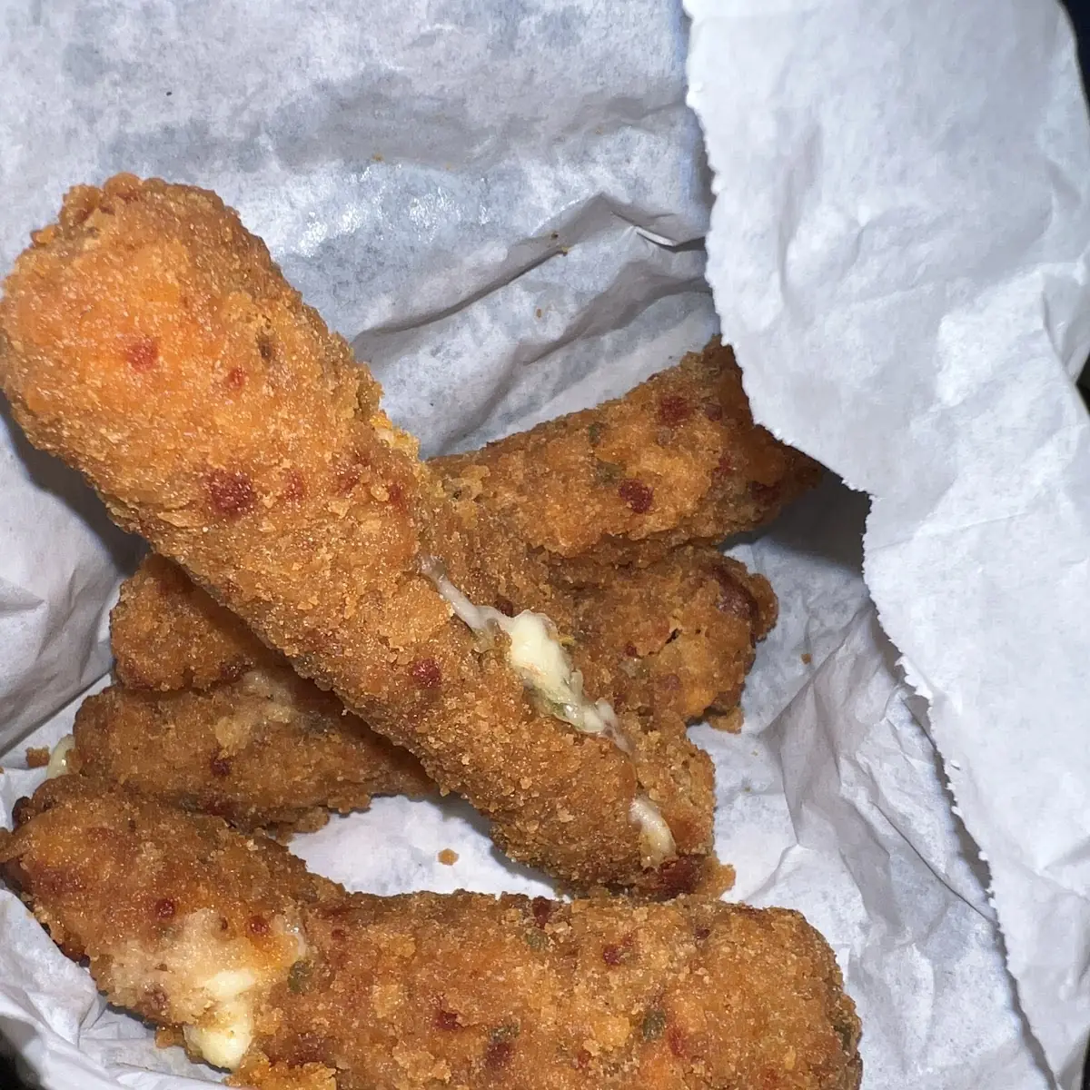 Spicy Mozzarella Sticks