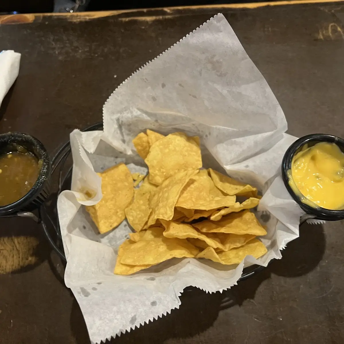 Chips and Salsa Verde Ane Queso
