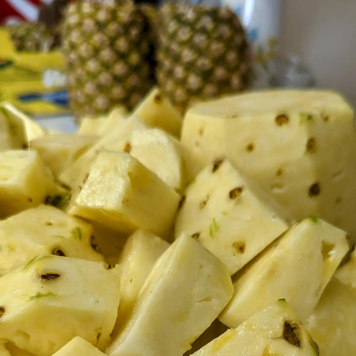Fresh Fruit for Pineapple Mango Juice