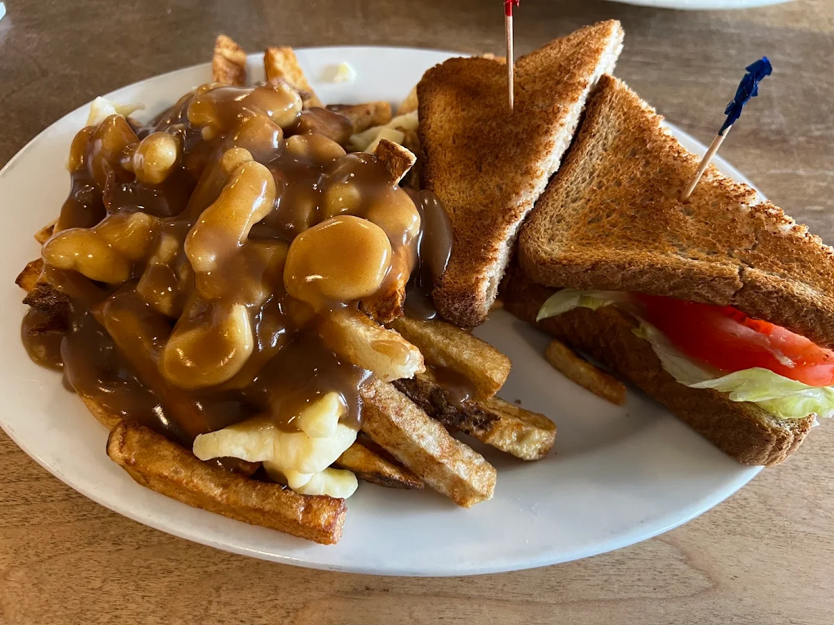 blt & Poutine