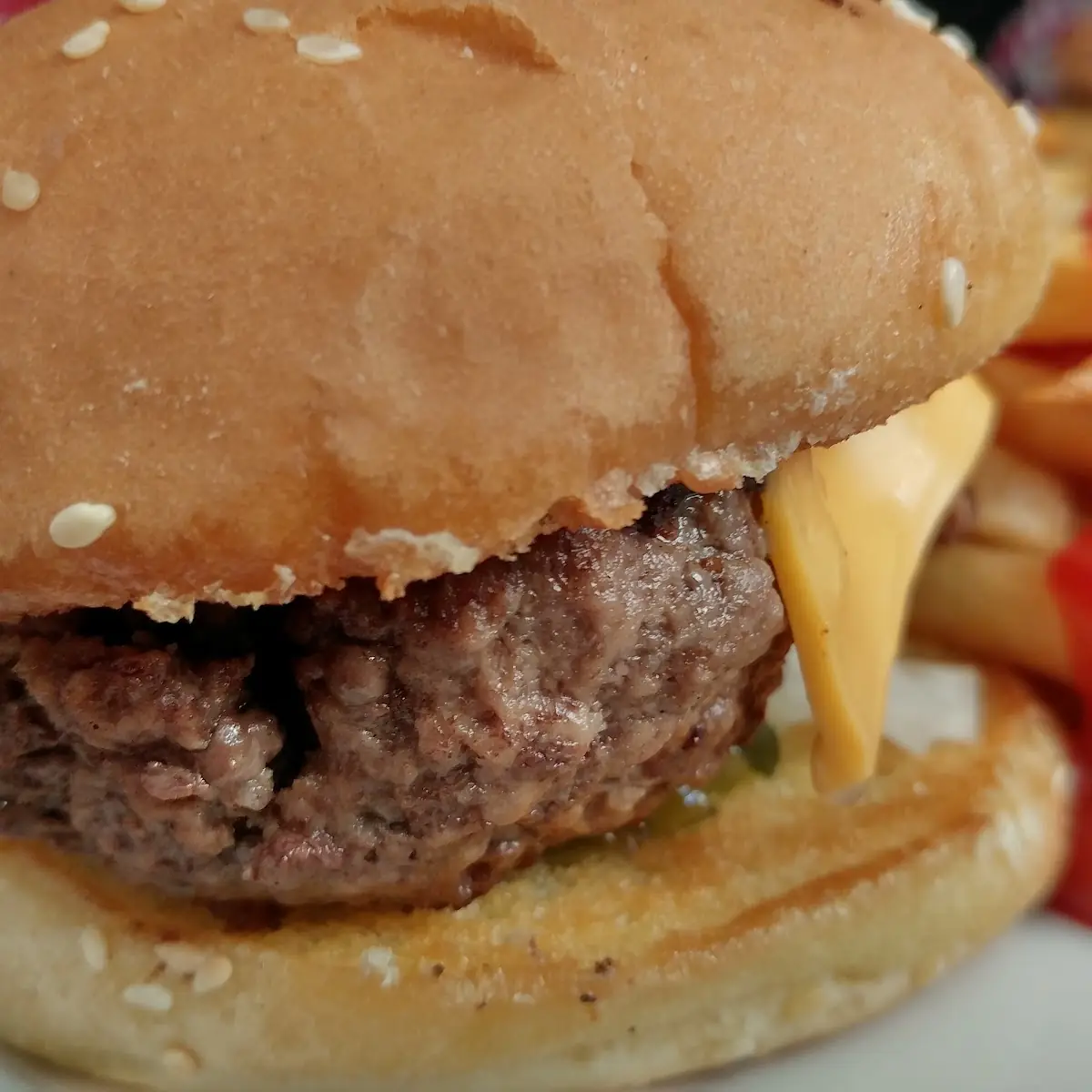 Cheeseburger Plater