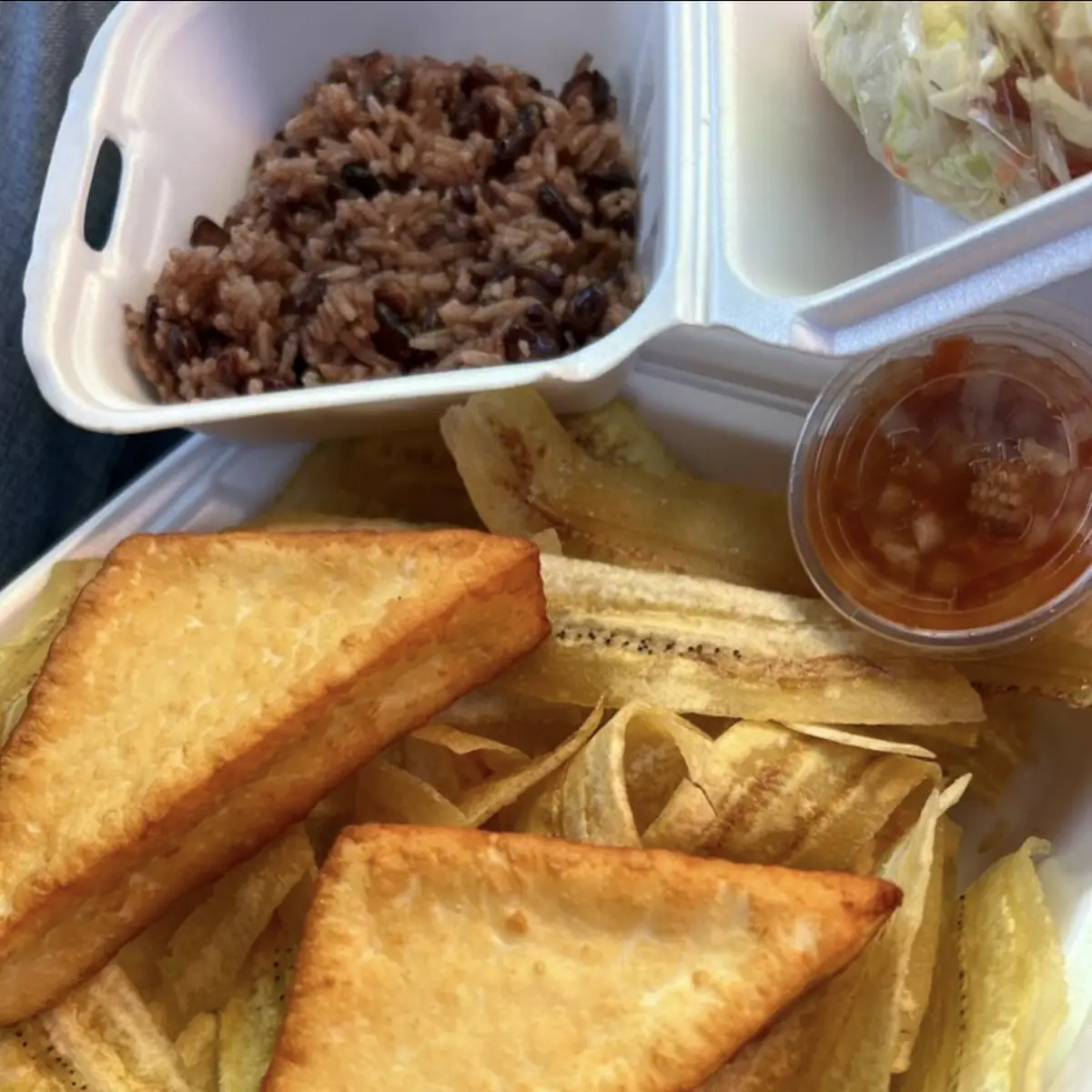 Tajadas Con Queso Frito