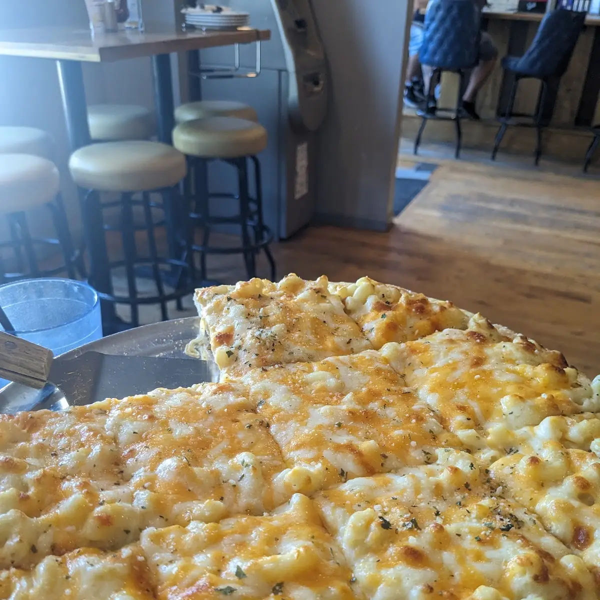 Mac and Cheese Pizza