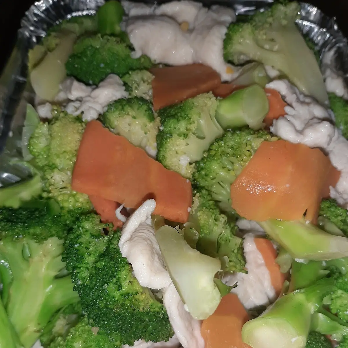 Steamed Chicken with Broccoli