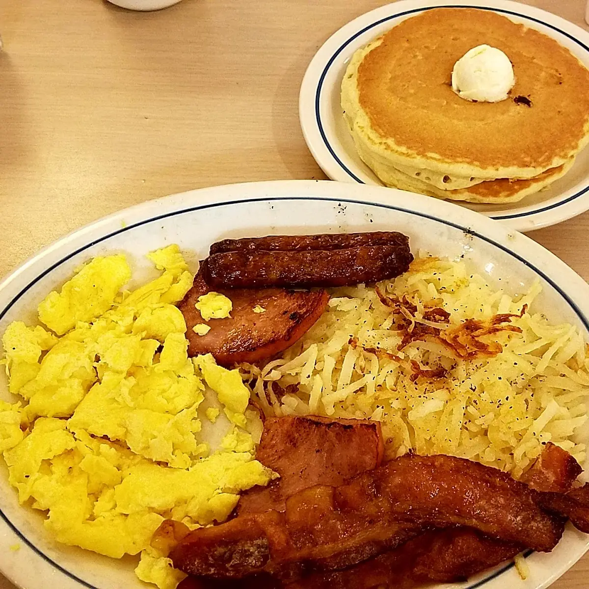 Side of Scrambled Eggs Bacon and Hashbrowns