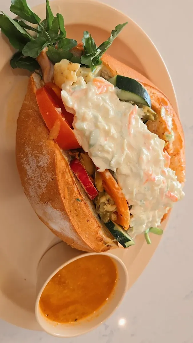 Pan Con Pollo Estilo Salvadoreño