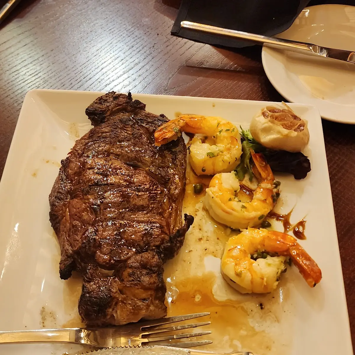 Filet Mignon & Shrimp Scampi