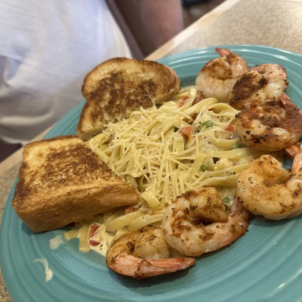 Pastas Served with Garlic Toast