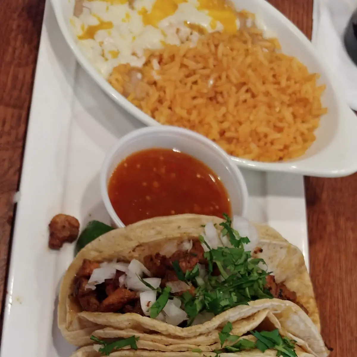 Tacos de Carne Azada O Pollo