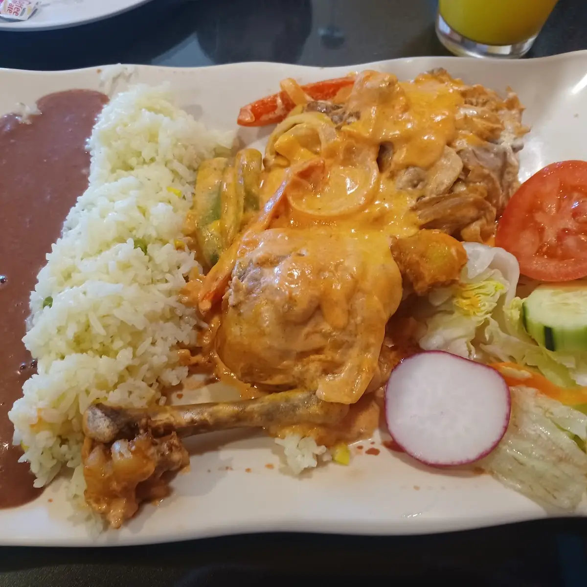 Pollo En Crema