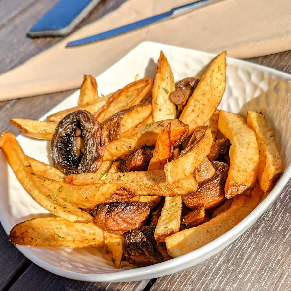 Hand-Cut Fried Potato with Spices