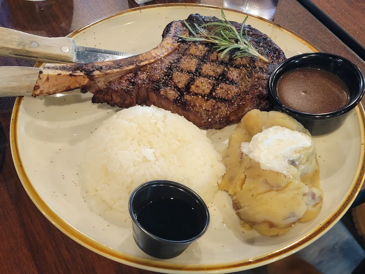19 Oz Tomahawk Steak