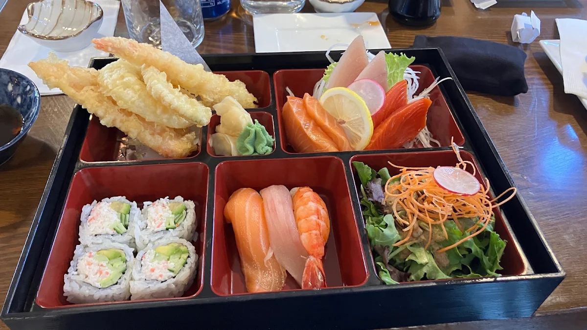 Sashimi Box, Sushi Wara