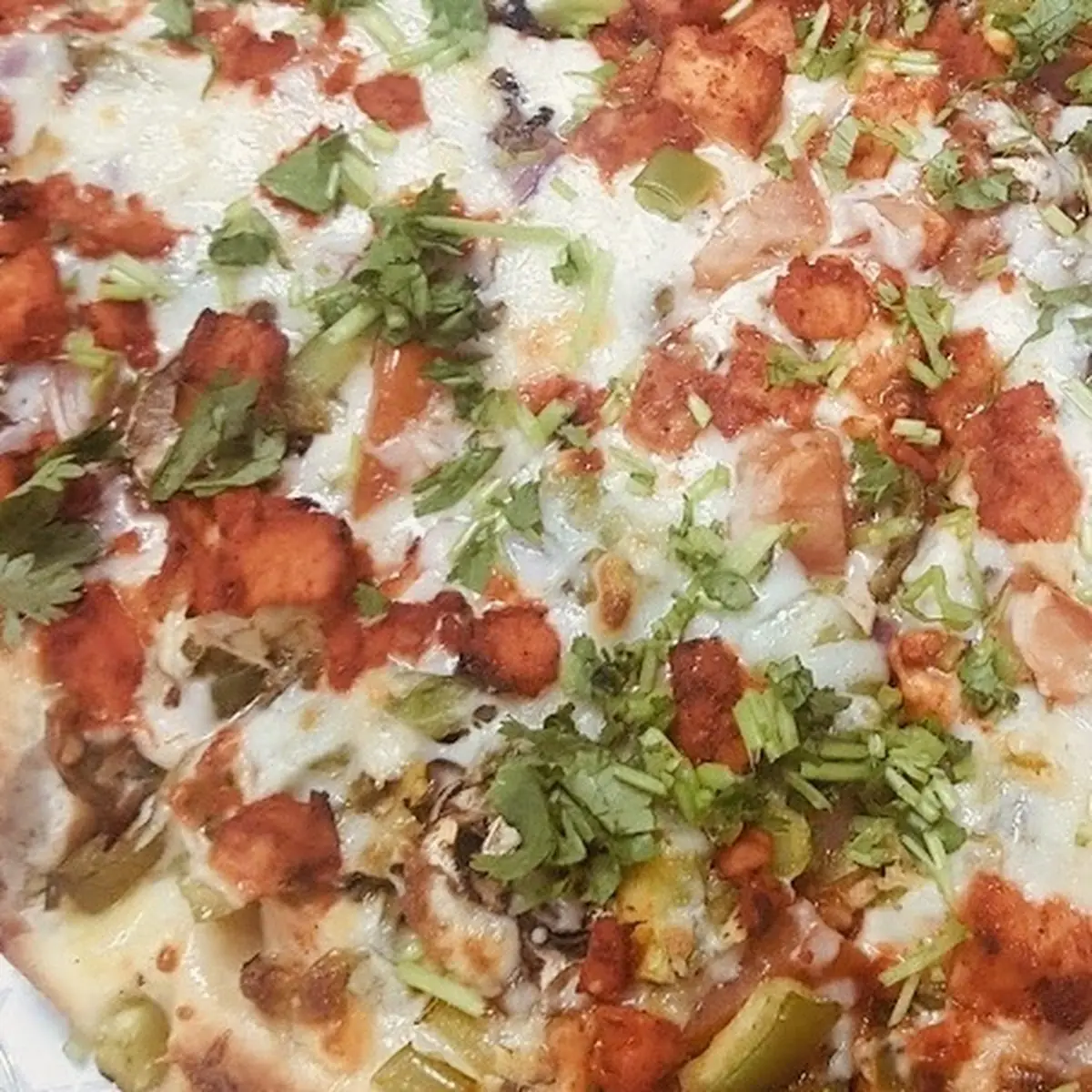 Spicy Chicken Tandoori Pizza