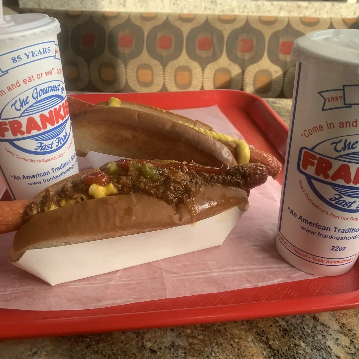 Mac and Cheese Chili Dog