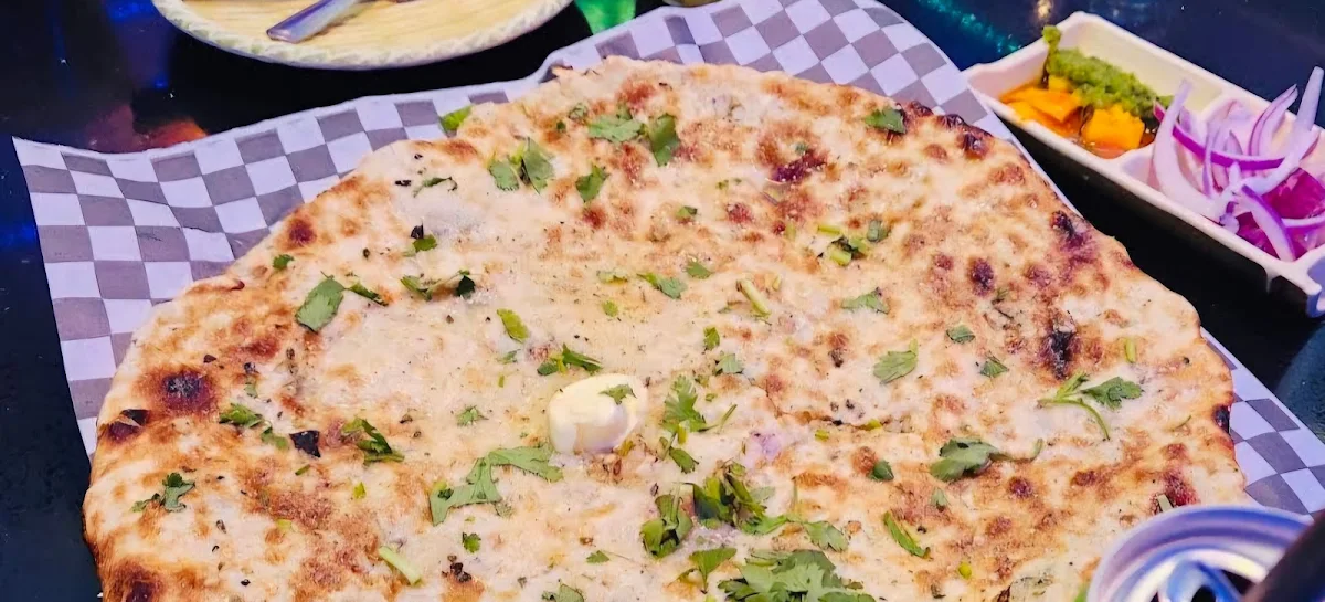 Amritsari Kulcha, Bombay Chowpatty
