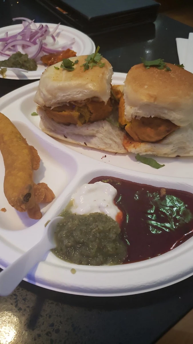Vada Pav, Bombay Chowpatty