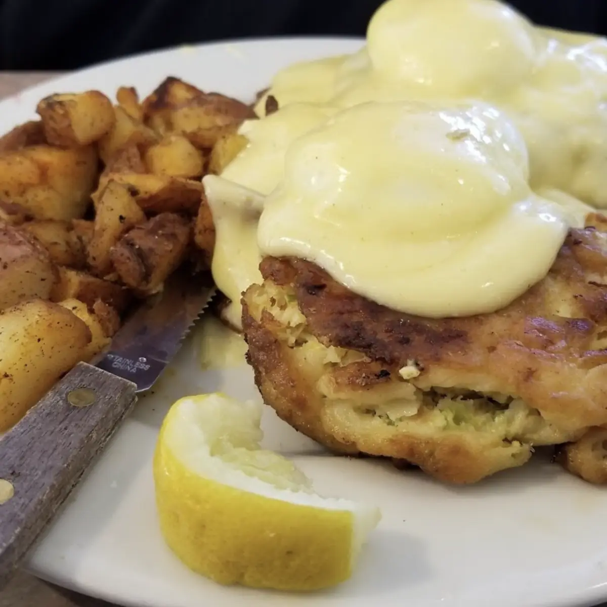 The not-So-Classic Eggs Benedict with Smoked Salmon and Dill Hollandaise Sauce