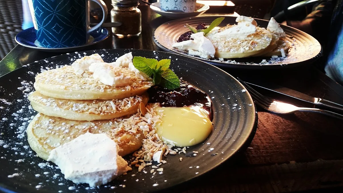 Pancakes with Lemon Curd