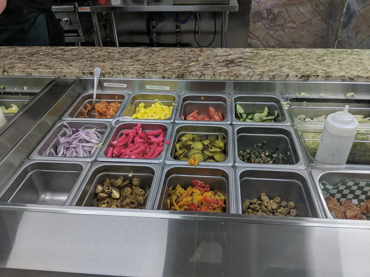 Highlights, Dundas Shawarma & Grill