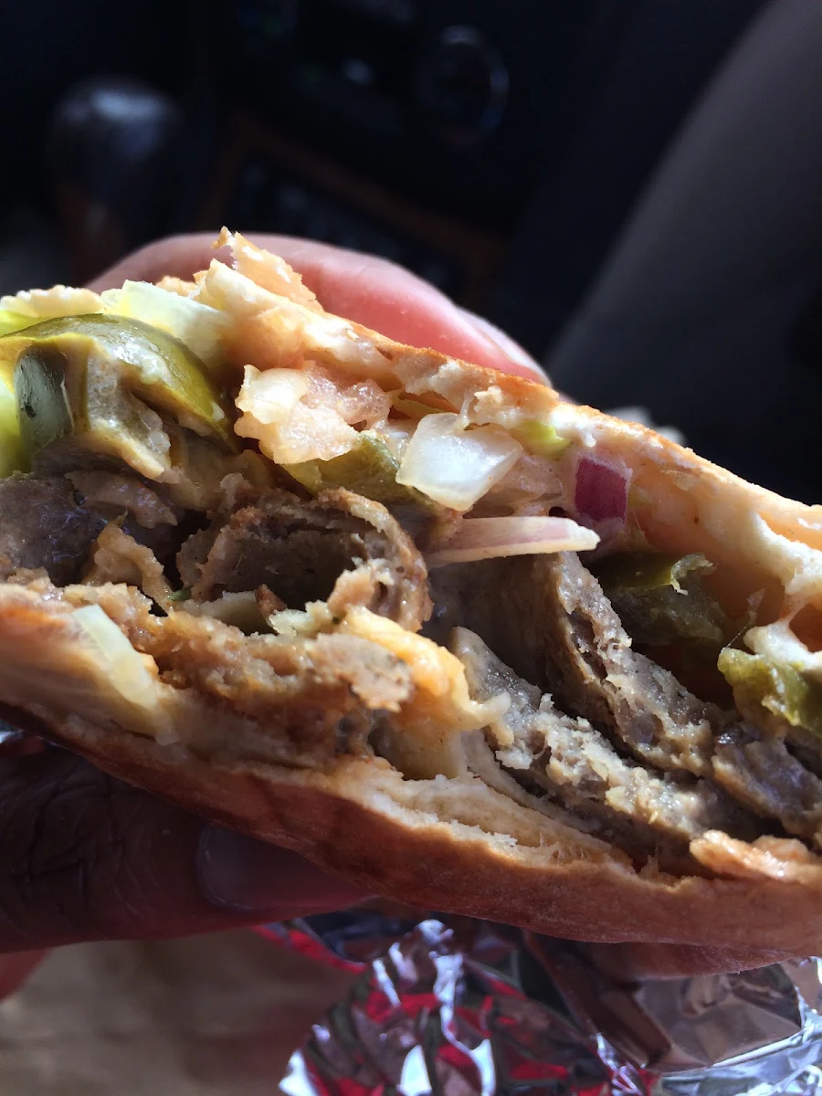 Highlights, Dundas Shawarma & Grill