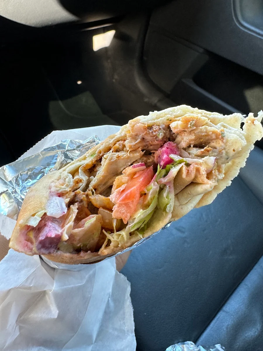 Highlights, Dundas Shawarma & Grill