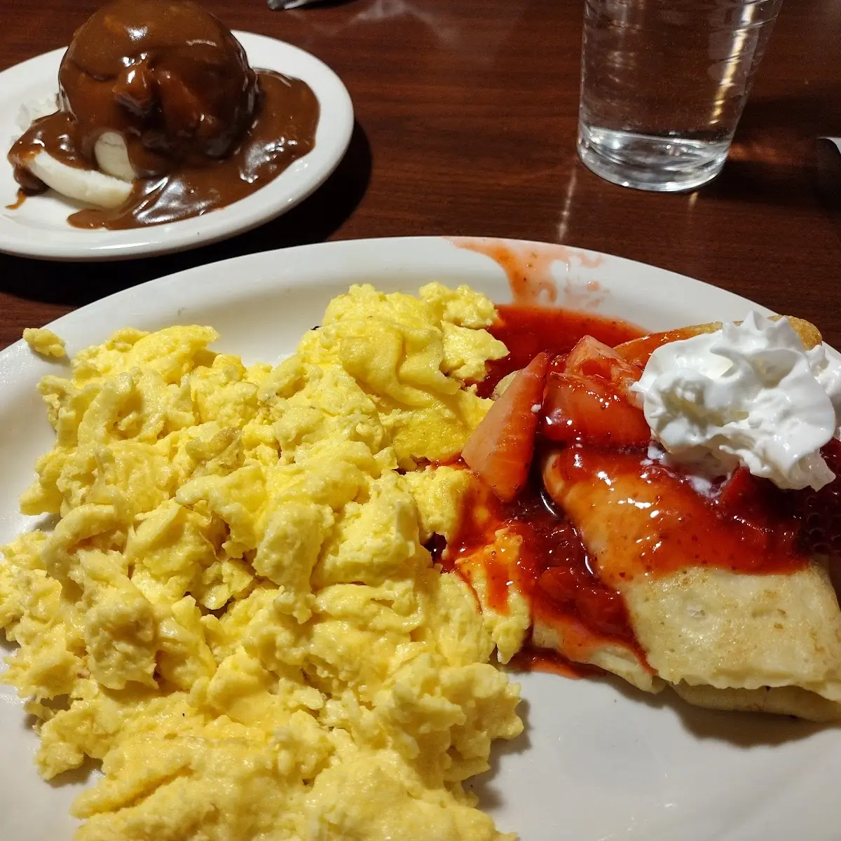 Scrambled Eggs with Crepe