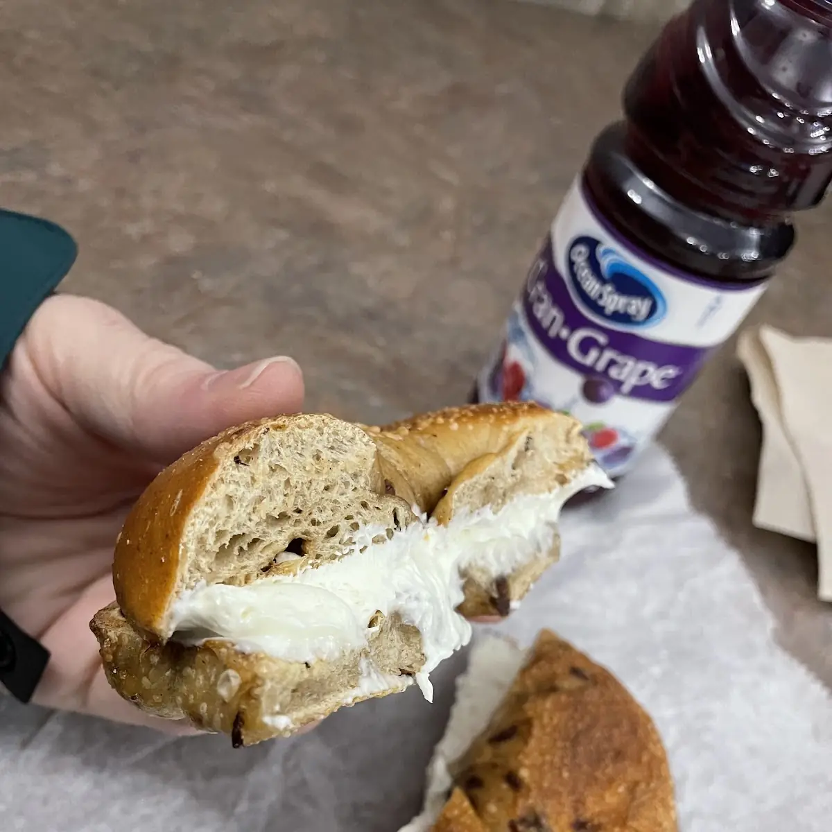 Hot Bagel w Cream Cheese