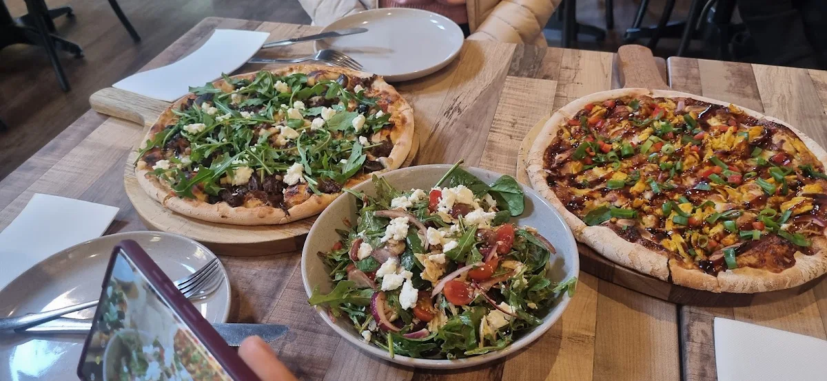 Highlights, Red Door Pizza