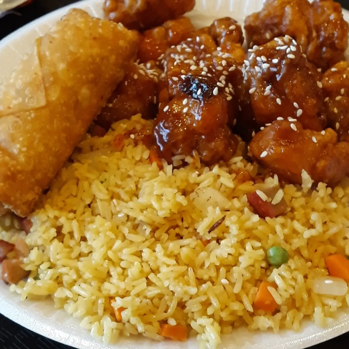 General TSO's Chicken Dinner Combination
