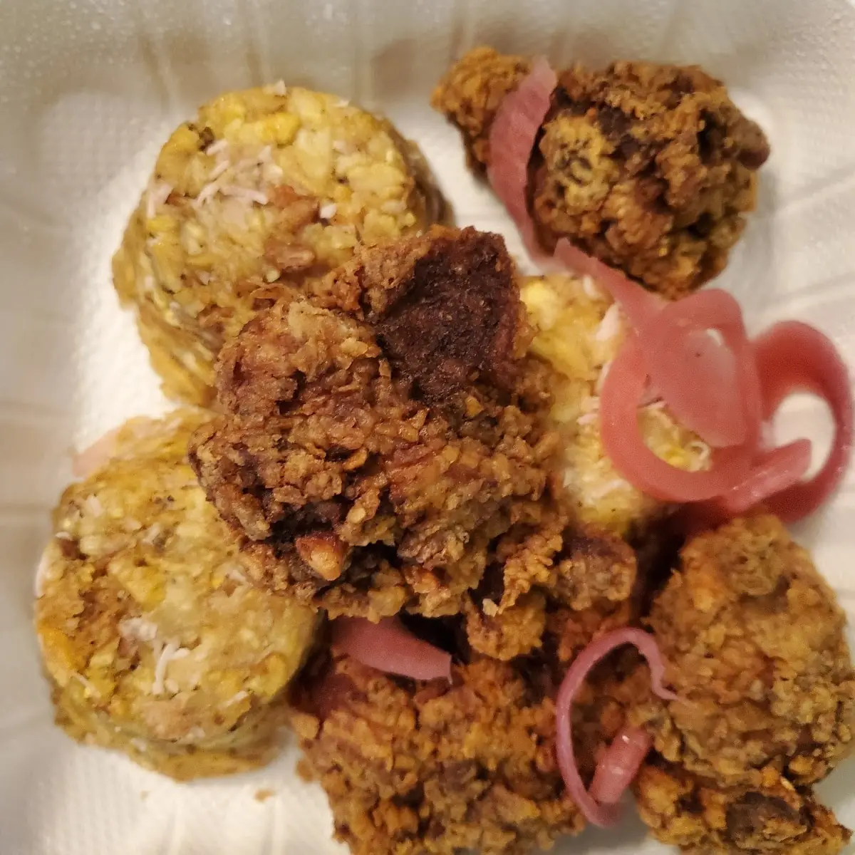 Mofongo Con Chicharron De Pollo Frito