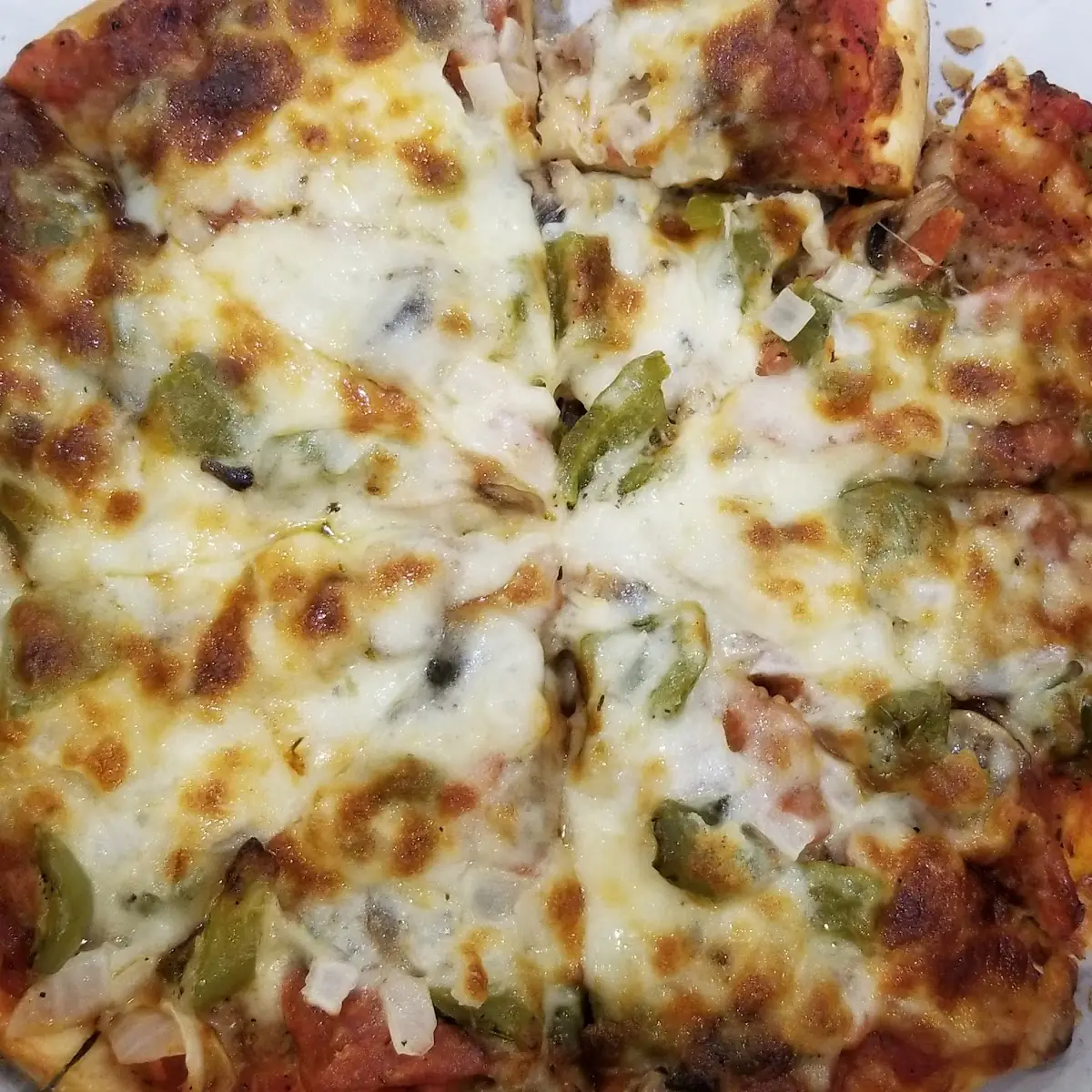 Deluxe Pizza