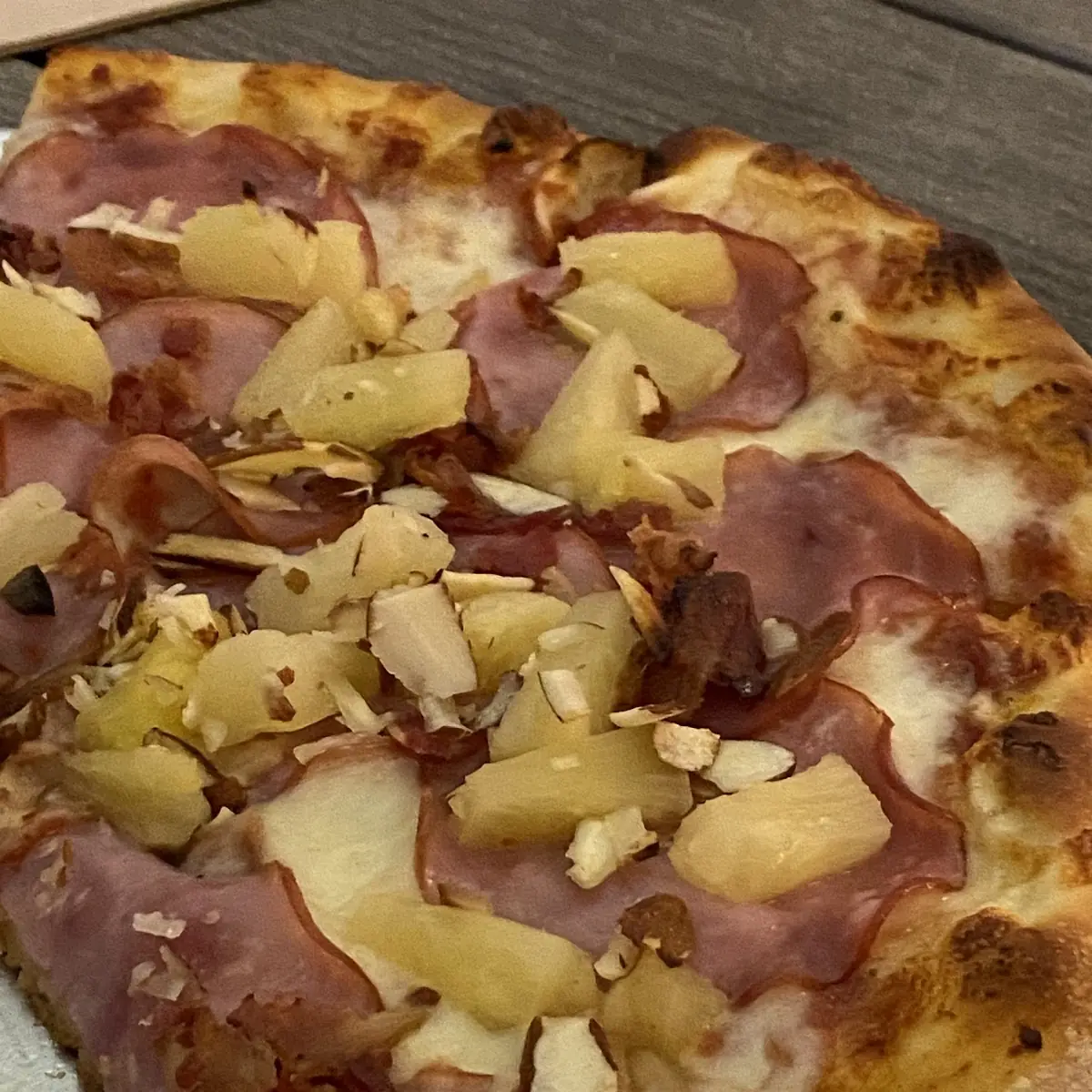Hawaiian Pizza