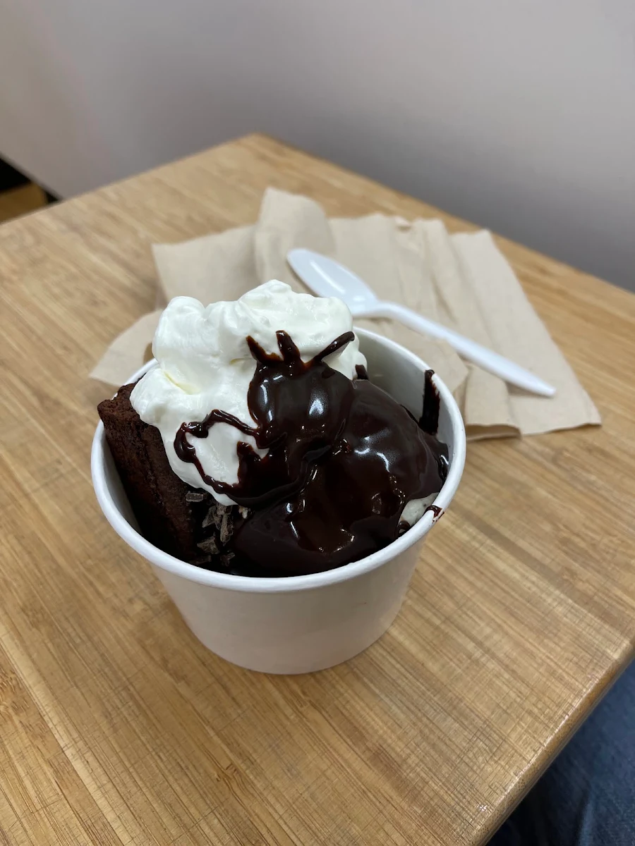 Bev’S Brownie Sundae