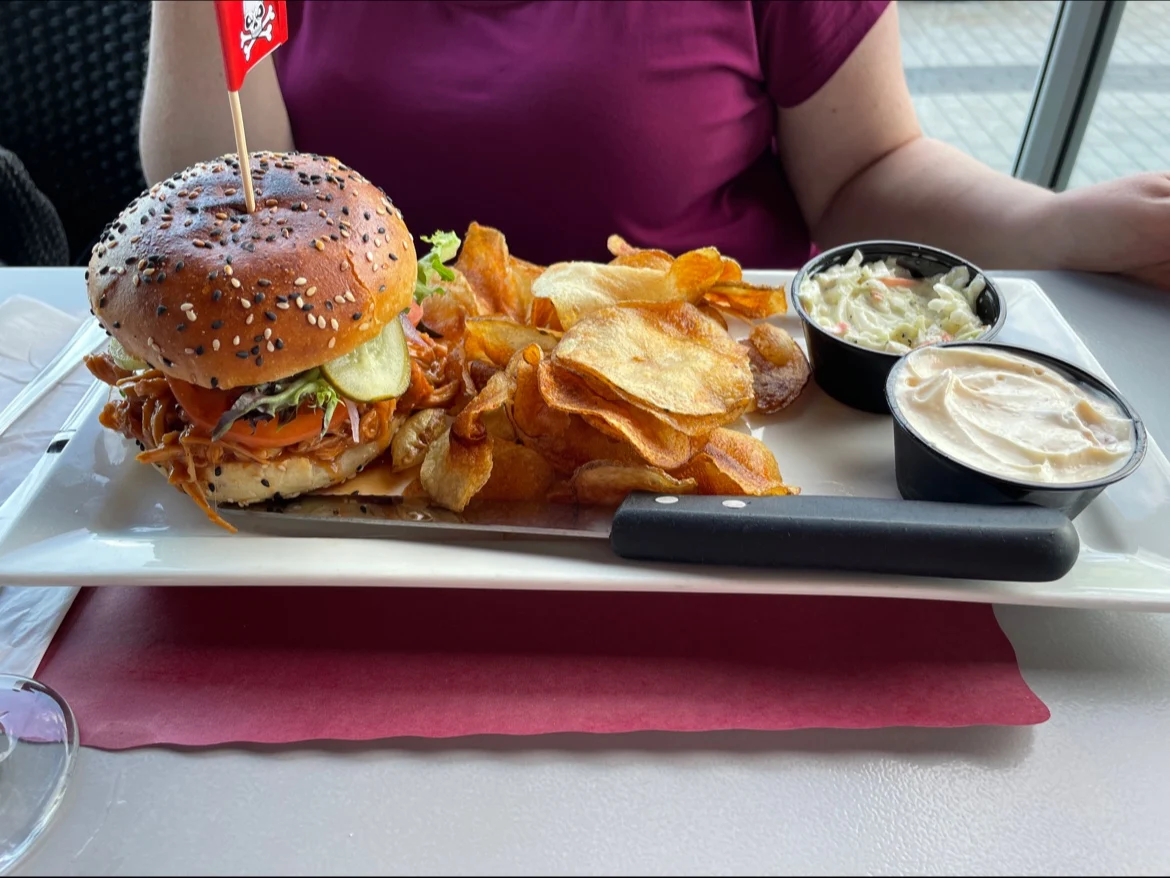 Hamburger Porc Effiloché, Au Pavillon Noir