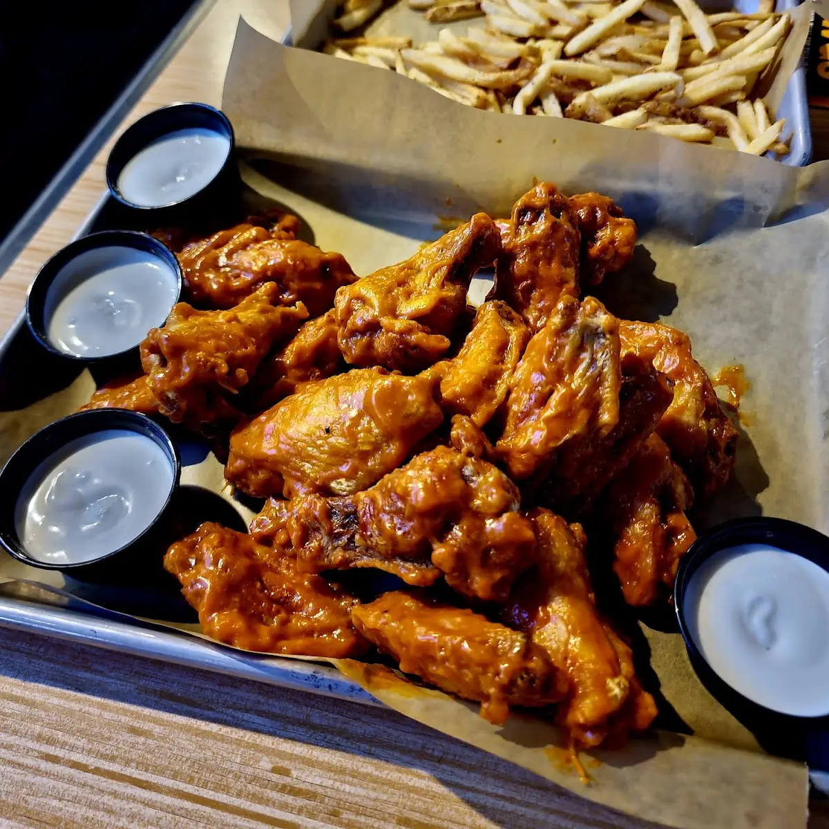 Spicy Garlic Chicken Wings