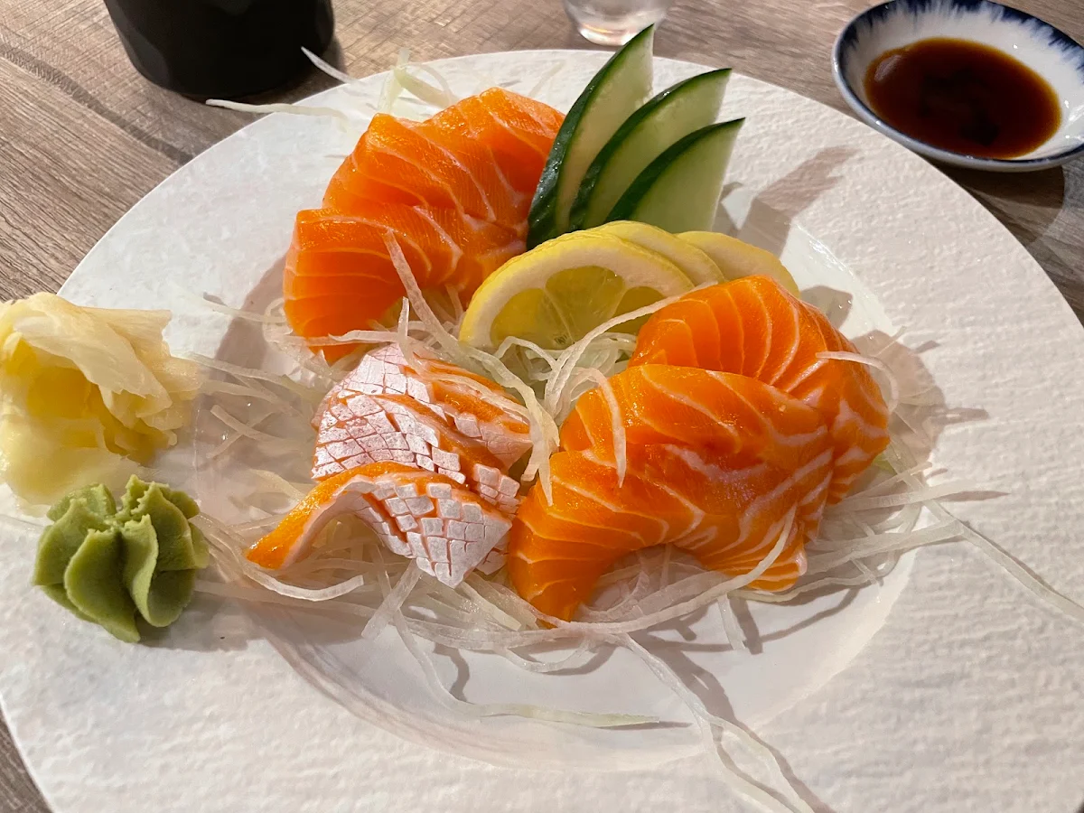 Tuna & Salmon Sashimi, Haruki Japanese Bistro