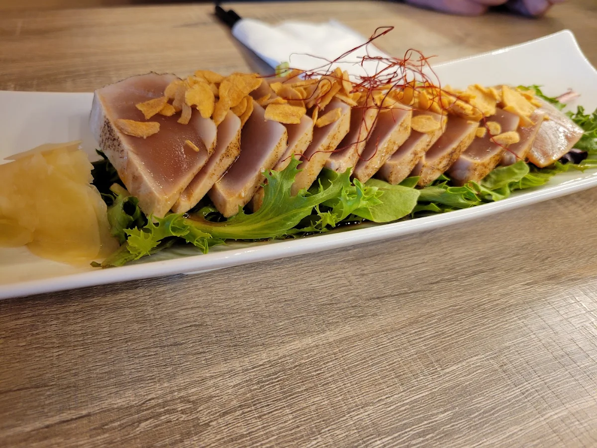 Tuna Tataki Salad, Haruki Japanese Bistro