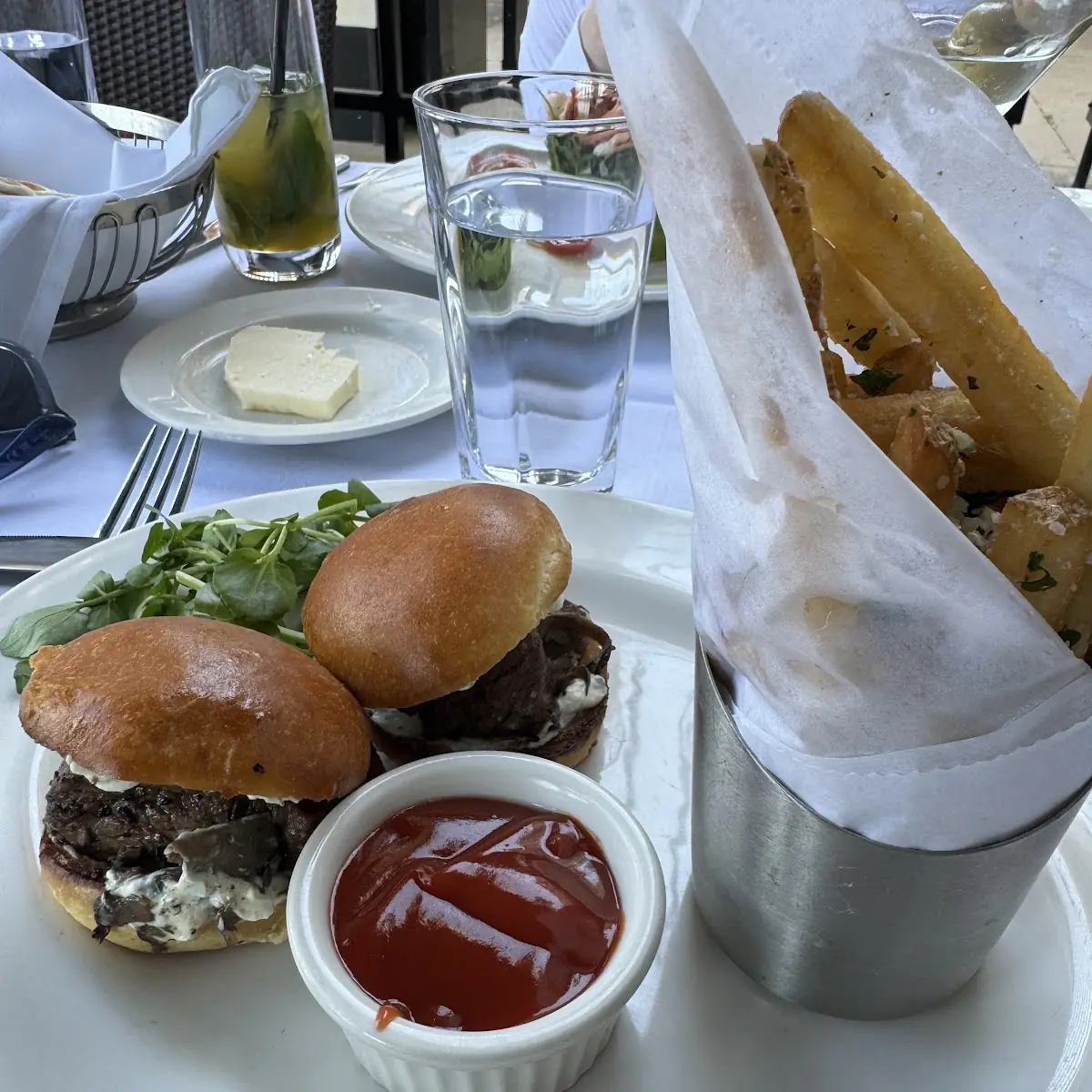 Kids Cheeseburger