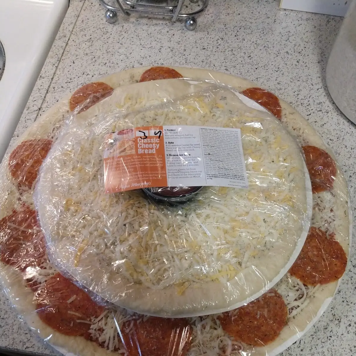 Pepperoni Pizza & Cheese Bread