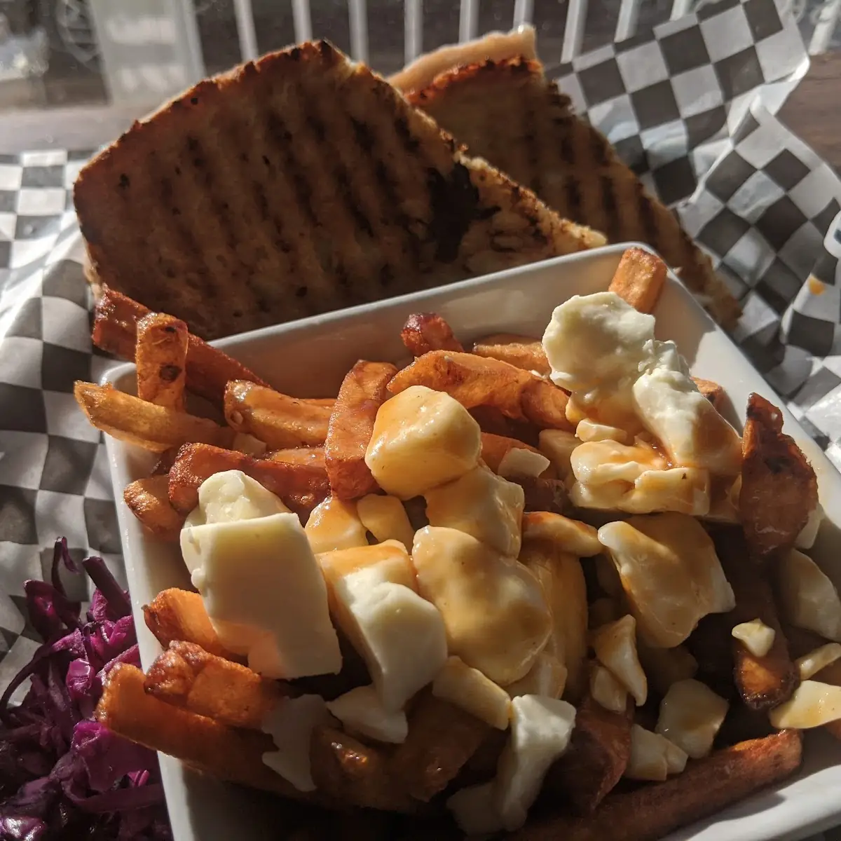 Grilled Cheese Au Canard Et Poutine