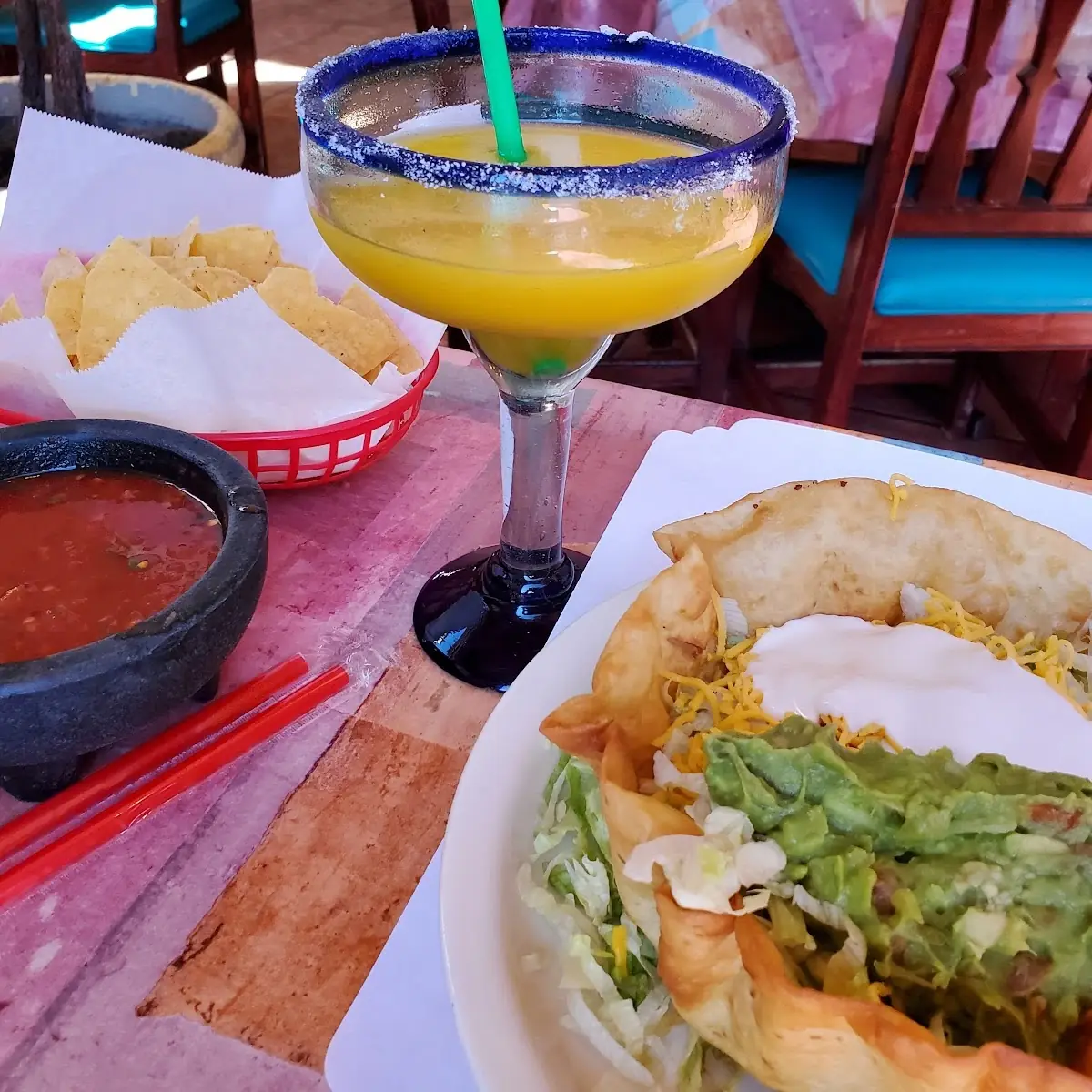 Mango Margarita w Sugar Rim