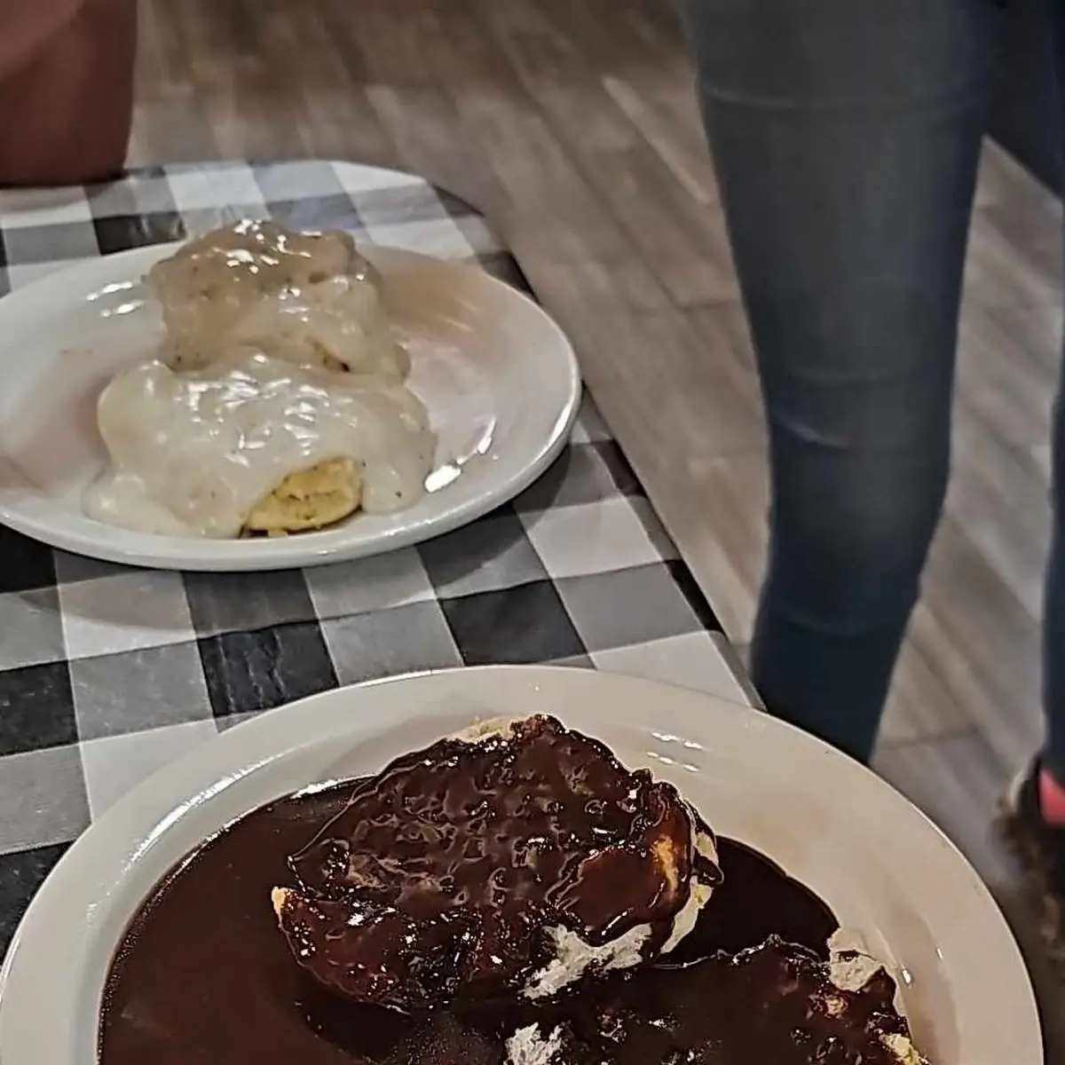 Large 2 Biscuit & Gravy