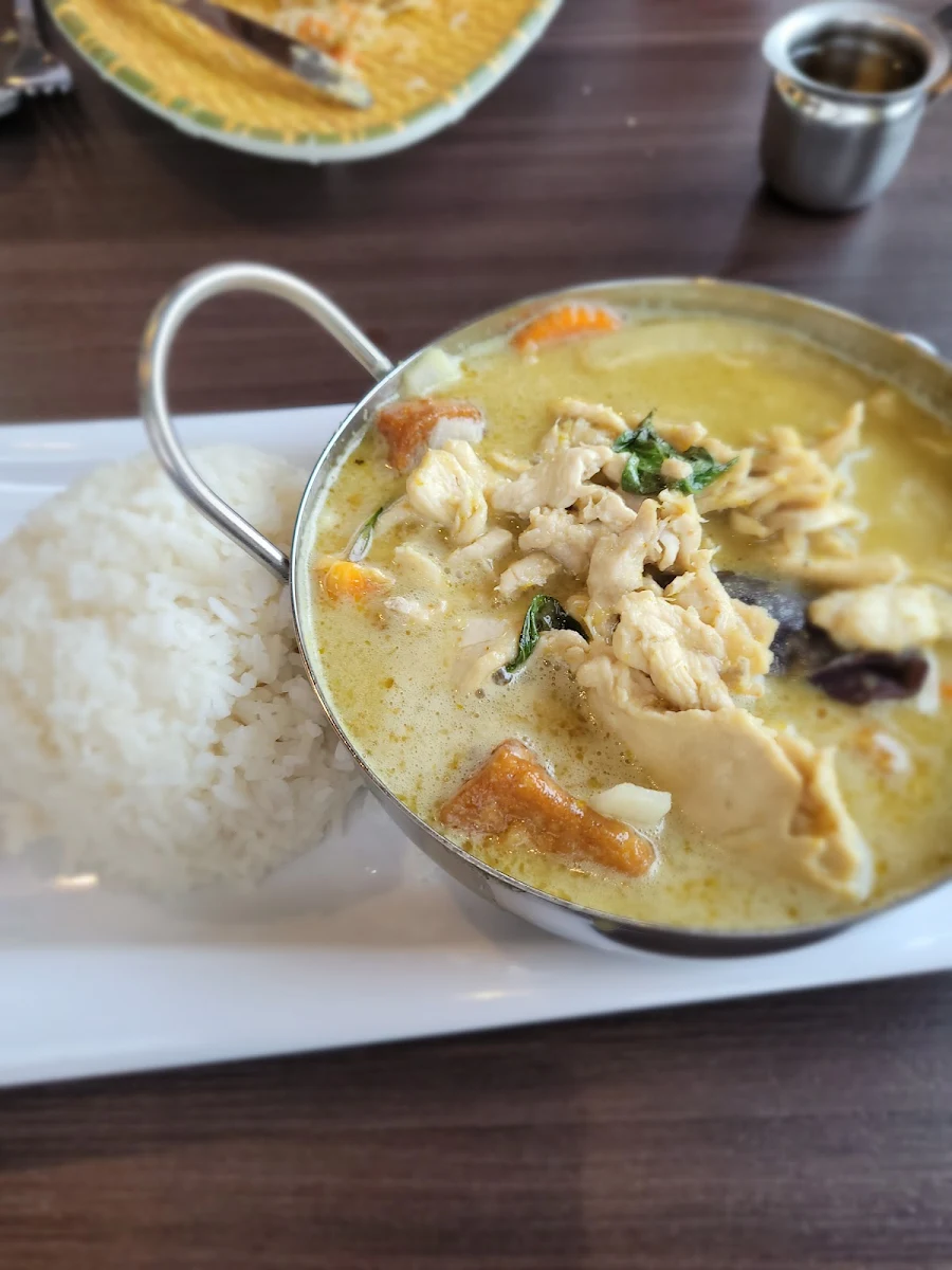 Green Chicken Curry