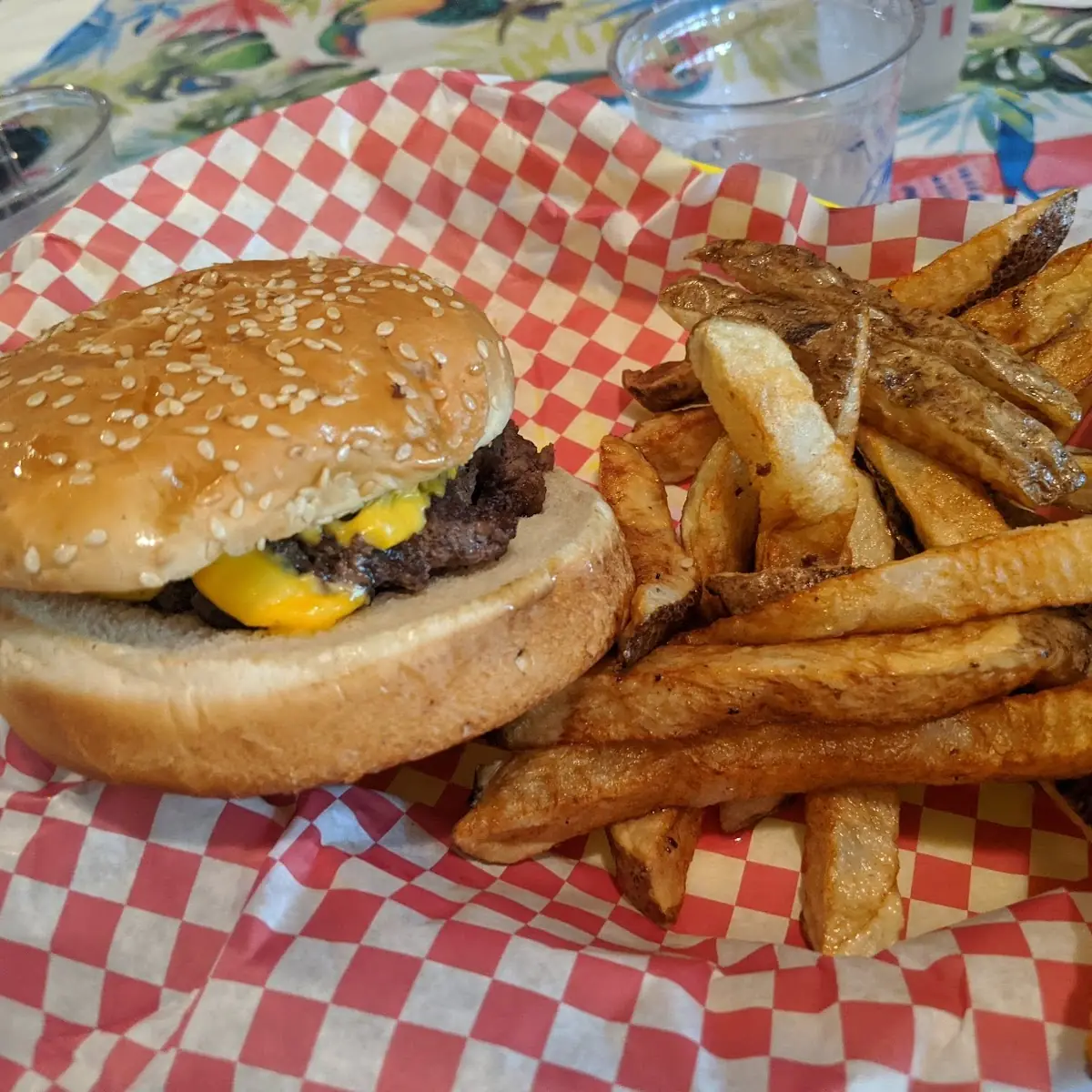 Kids Cheeseburger