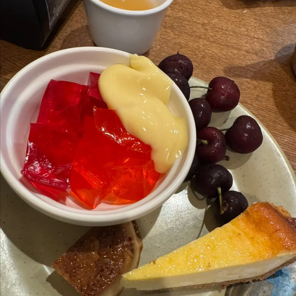 Fresh Fruit Cheesecake