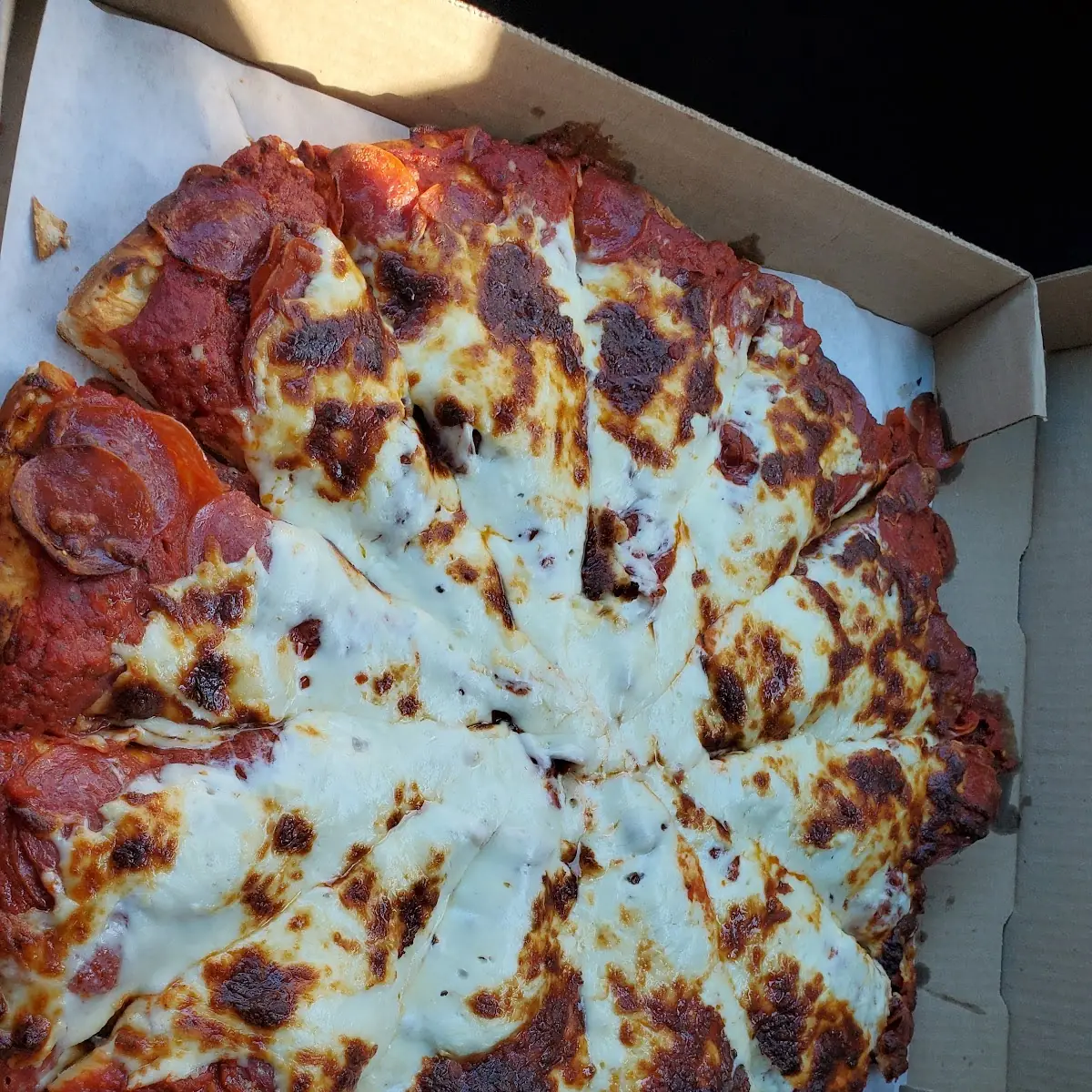 XL Pepperoni Pizza 20