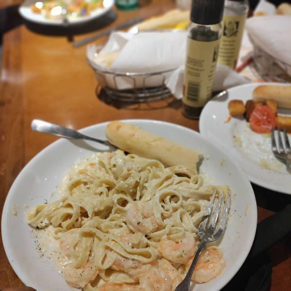 Shrimp & Pasta with Alfredo Sauce